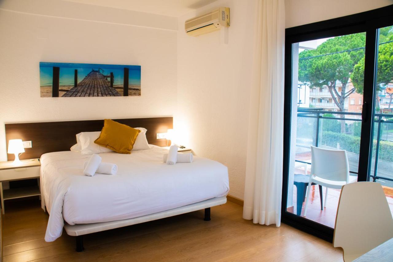 Adia Hotel Cunit Playa المظهر الخارجي الصورة