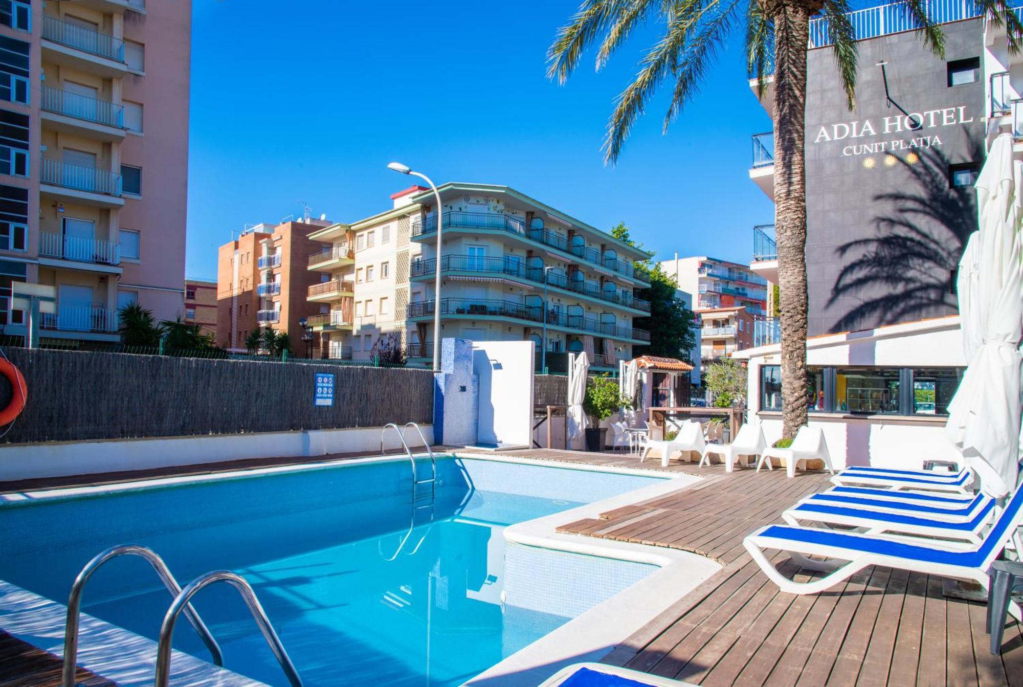 Adia Hotel Cunit Playa المظهر الخارجي الصورة