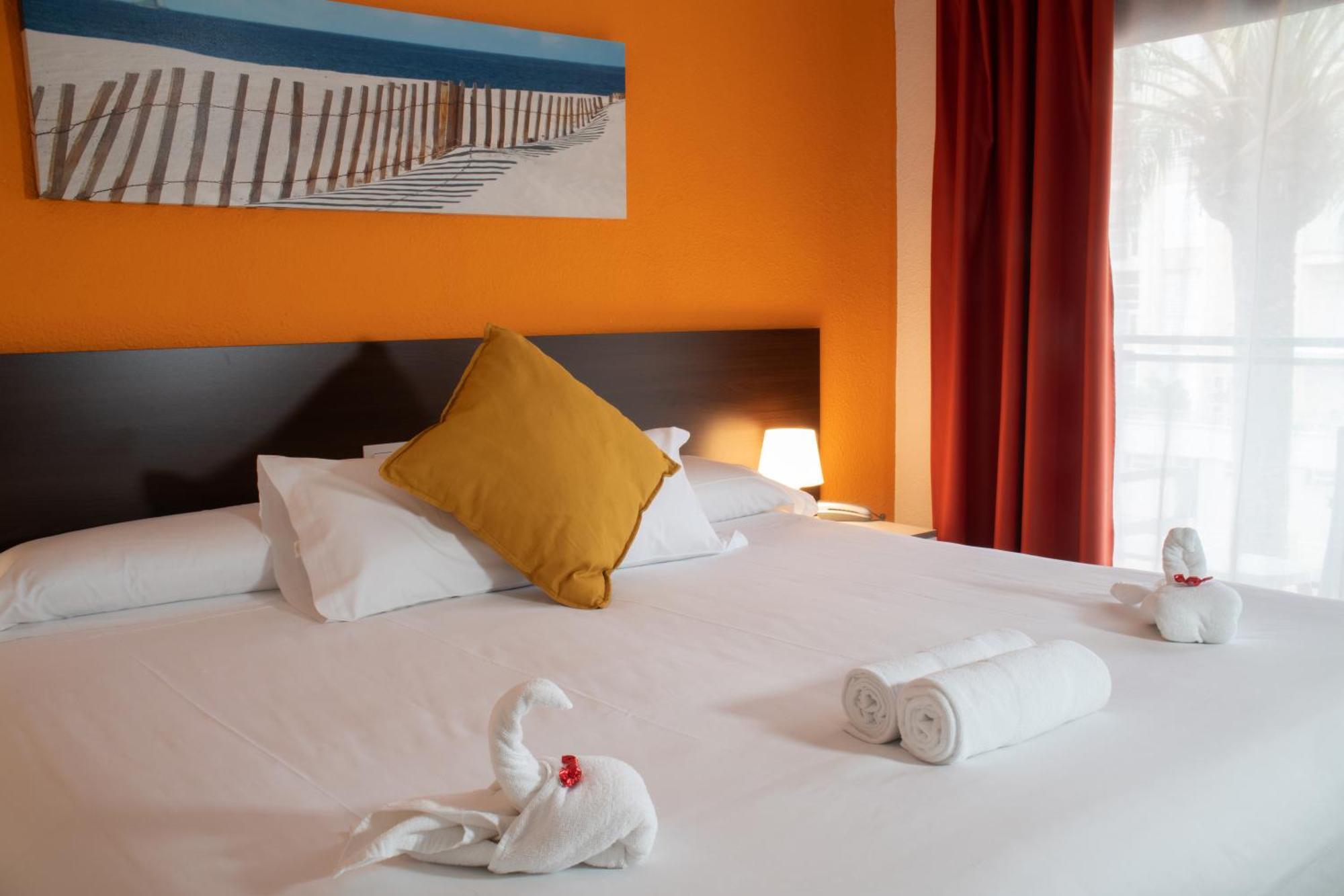Adia Hotel Cunit Playa المظهر الخارجي الصورة